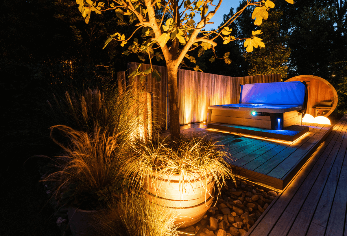 Jacuzzi wellnesstuin rotterdam tuinontwerp